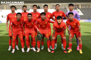 Menjelang Laga Dengan Timnas Indonesia, Tim Pelatih Cina Saat Ini Menjadi 2 Kubu