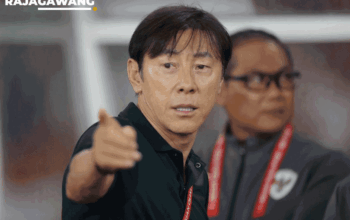 Ekspresi Shin Tae-yong pada laga Timnas Indonesia vs Arab Saudi di Kualifikasi Piala Dunia 2026