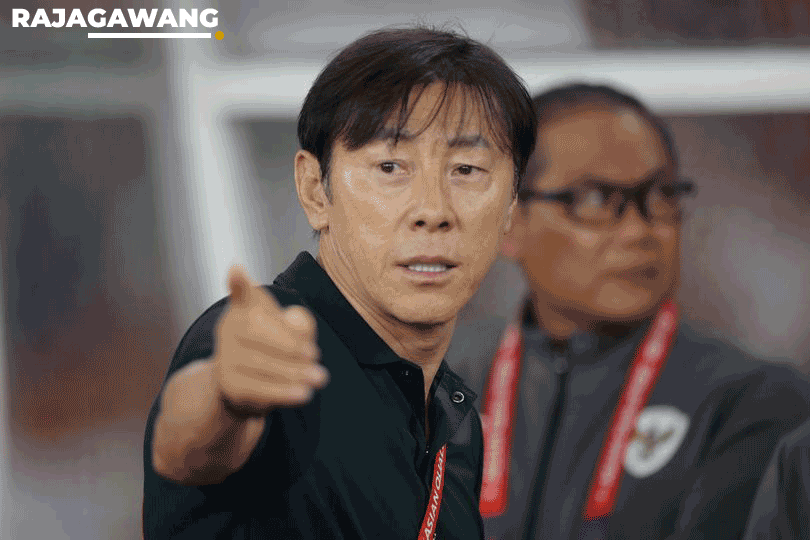 Ekspresi Shin Tae-yong pada laga Timnas Indonesia vs Arab Saudi di Kualifikasi Piala Dunia 2026