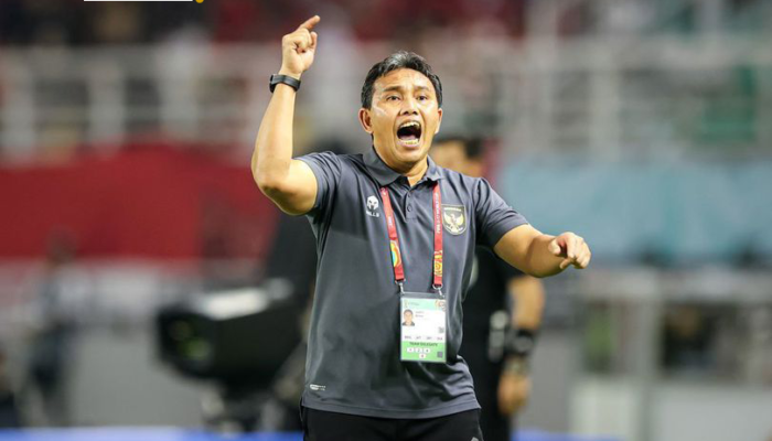 Ekspresi Bima Sakti ketika memimpin Timnas Indonesia U-17 di Piala Dunia U-17 2023