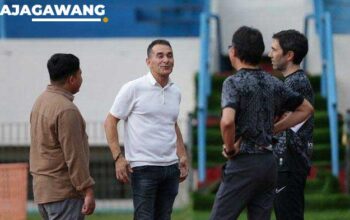 Vanenburg Pantau Pemain Muda, Latihan Persis Solo Jadi Sorotan