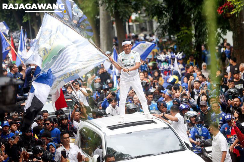 Gubernur Jawa Barat Beri Bonus Rp1 Miliar untuk Persib Bandung