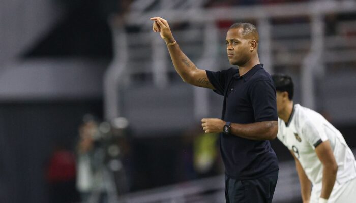 Hamka Hamzah Soroti Taktik Patrick Kluivert di Timnas Indonesia: “Kevin Diks Harusnya Kembali ke Posisi Aslinya”