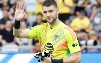 Maarten Paes Tegaskan Rumor Gabung Persib Bandung Tidak Benar