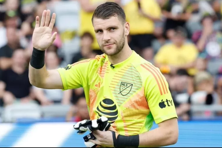 Maarten Paes Tegaskan Rumor Gabung Persib Bandung Tidak Benar