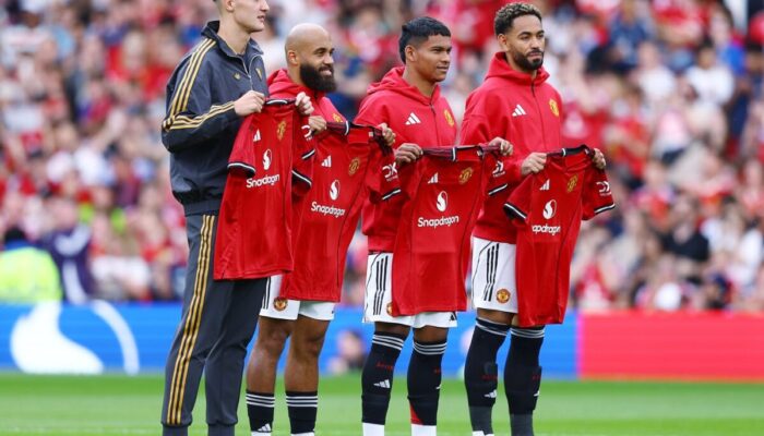 Dari Bangku Cadangan ke Pahlawan: Sesko Sempurnakan Sihir Trio MU